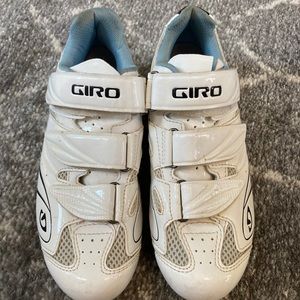 Giro cycle shoes w/ cleats indoor/outdoor Sz 6.5